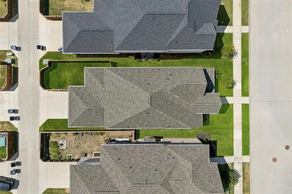 Photo of 708 Kendall Lane