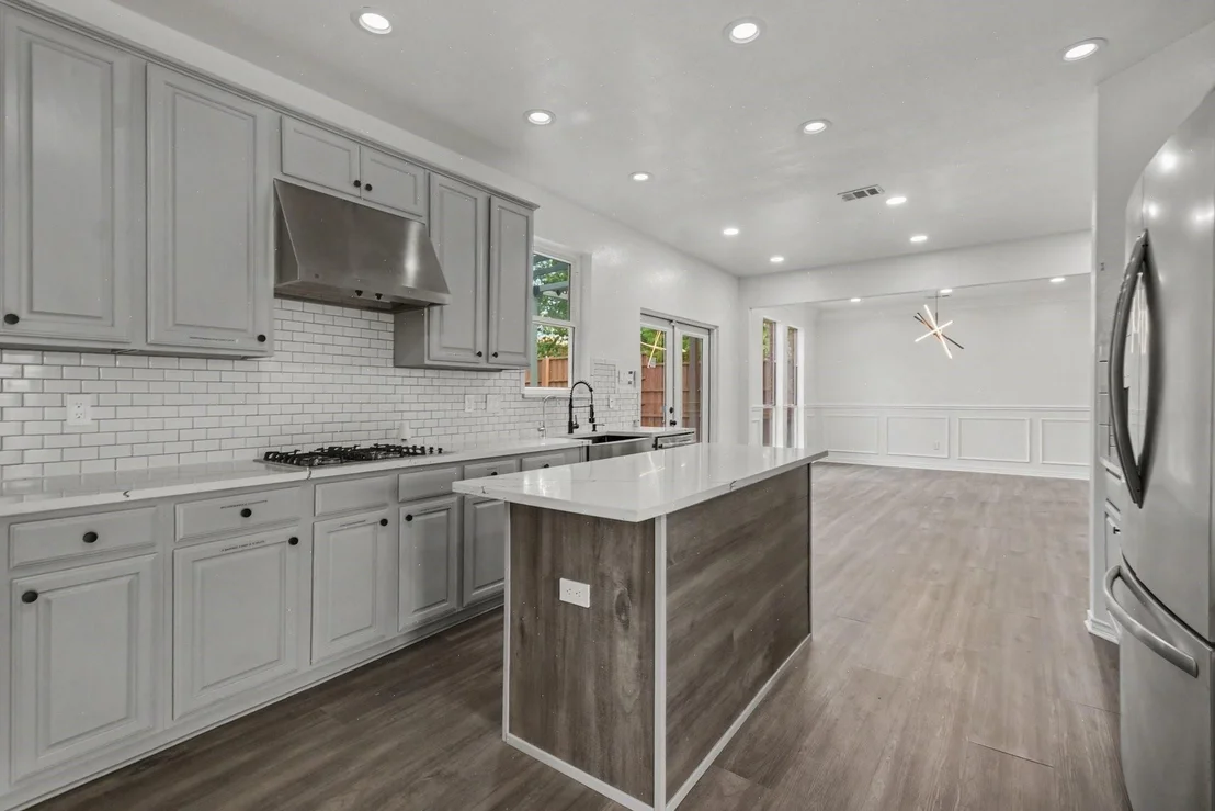 Photo of 2406 Manchester Drive