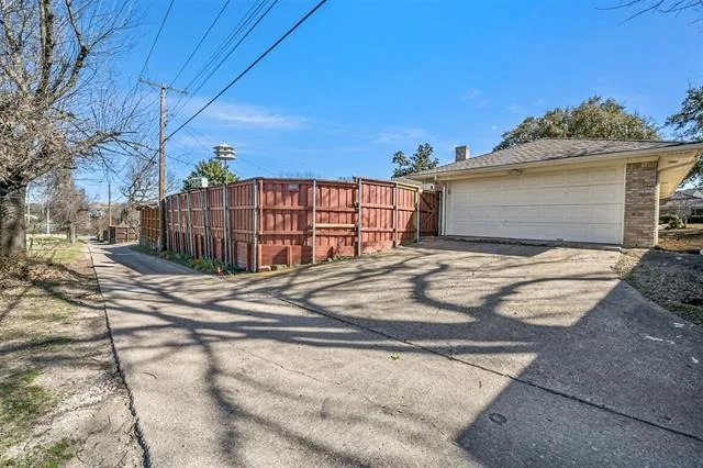 Photo of 9145 Drumcliffe Lane