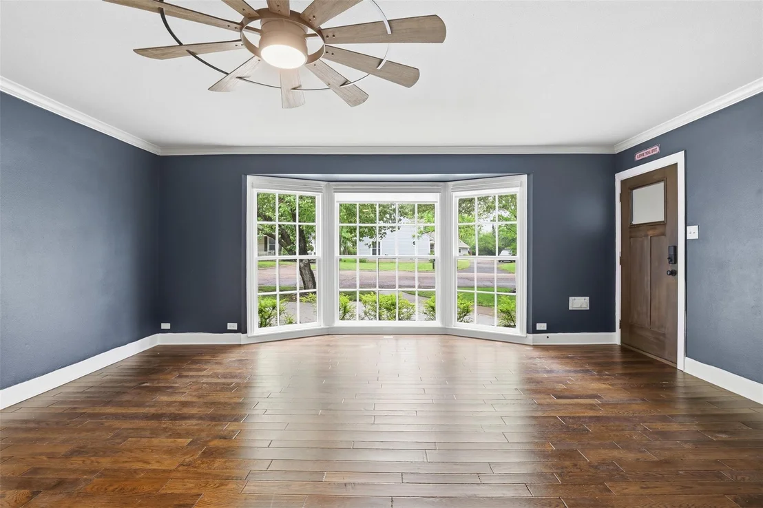 Photo of 216 Sunset Drive
