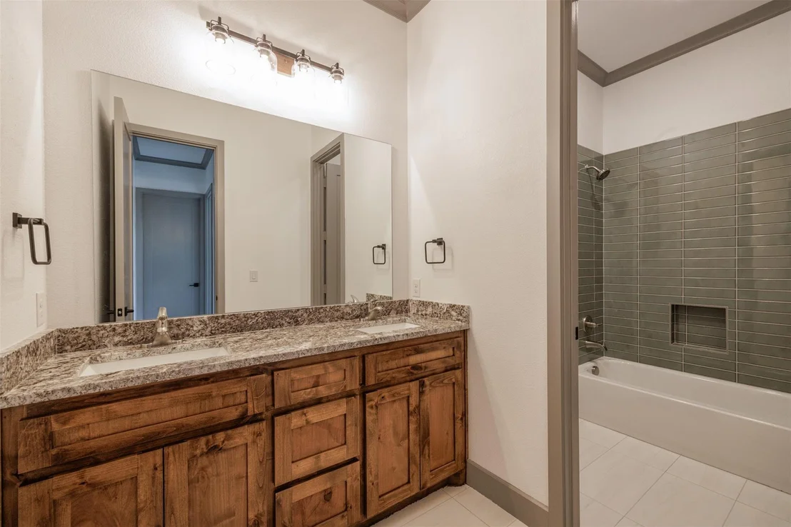 Photo of 4112 County Road 1098