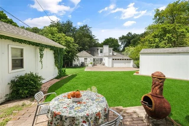 Photo of 622 N Brookside Drive