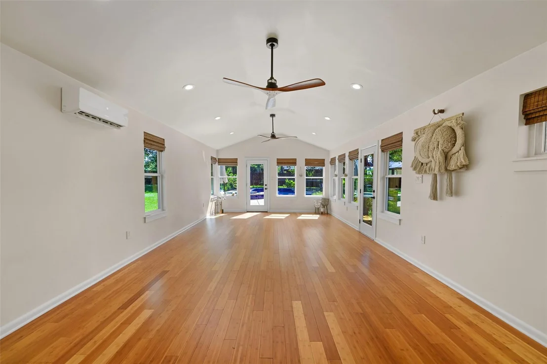 Photo of 1417 Sylvan Drive
