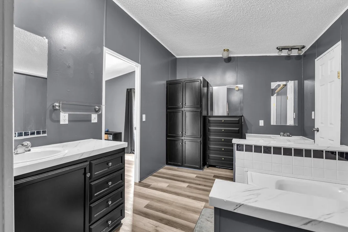 Photo of 3615 Spring Valley Road