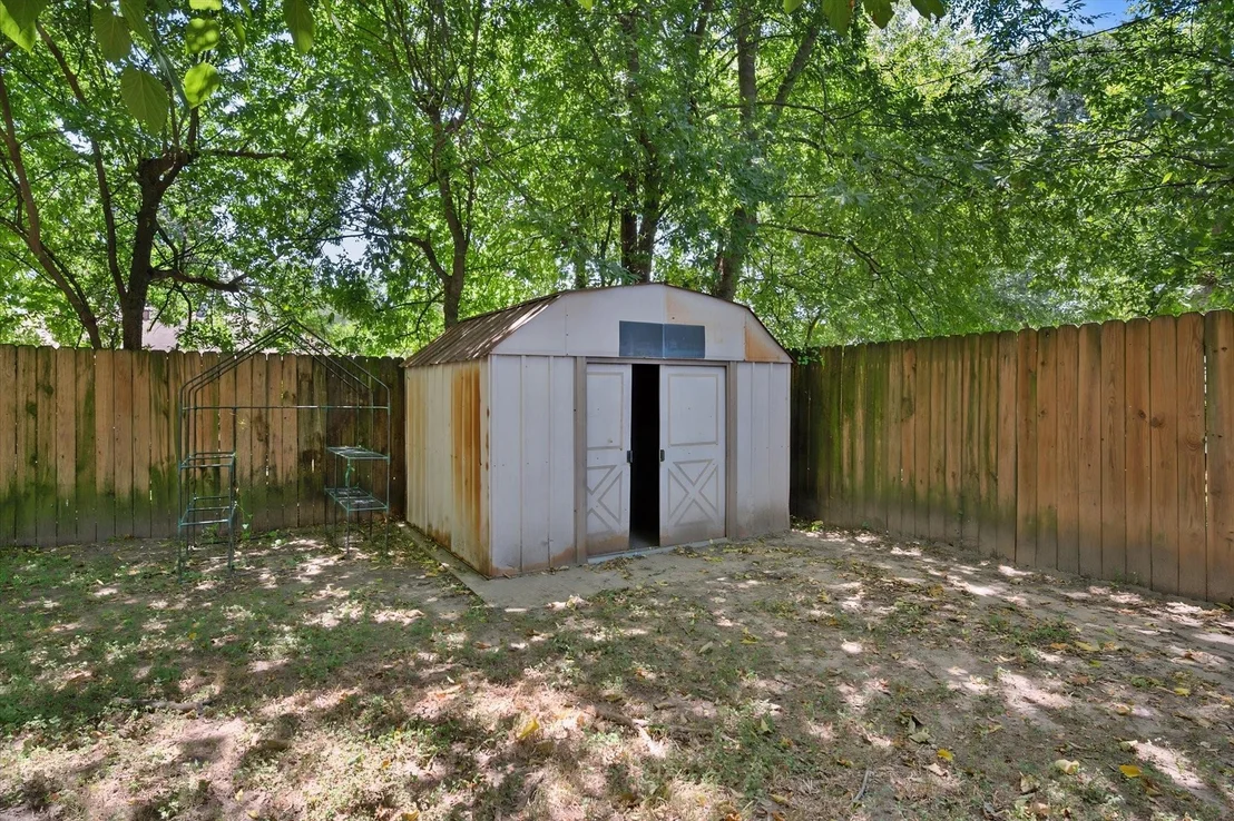 Photo of 401 Hutson Drive