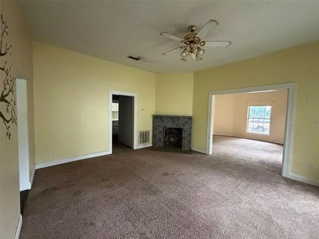 Photo of 215 Heath Street
