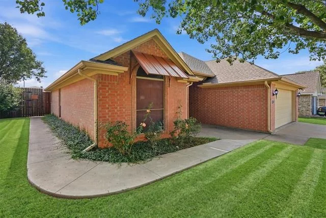Photo of 708 Hillcrest Drive