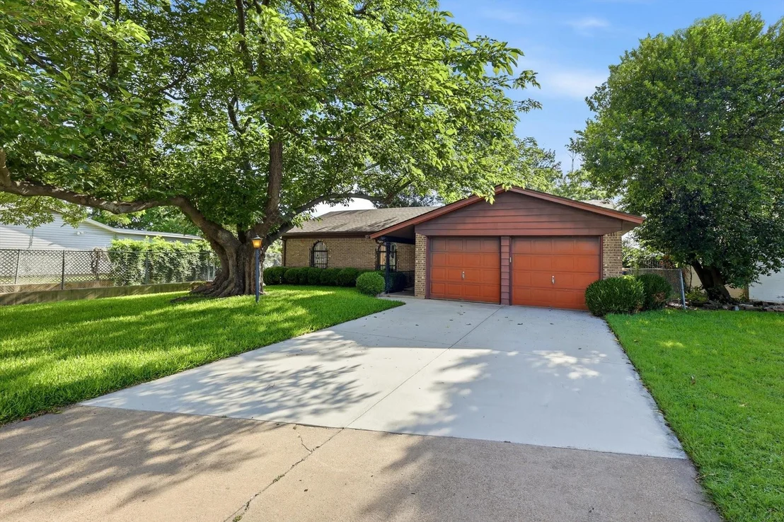 Photo of 6325 Stardust Drive