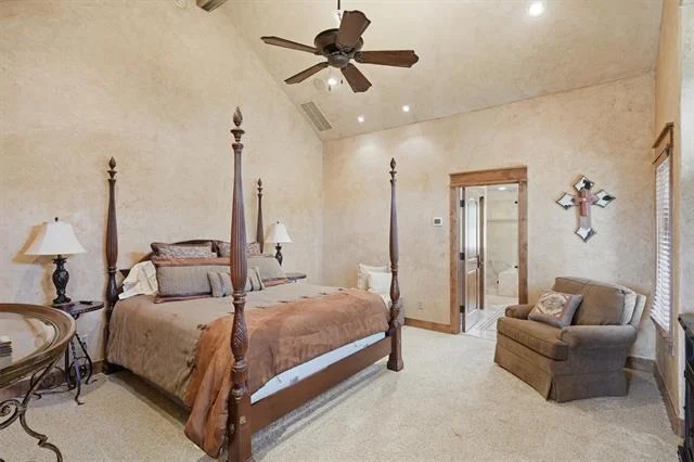 Photo of 1046 Grandview Drive