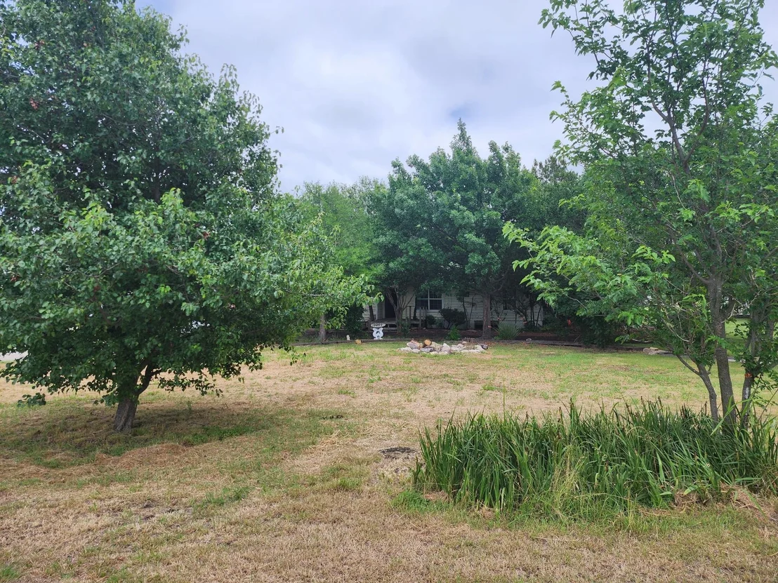 Photo of 5538 Schluter Road