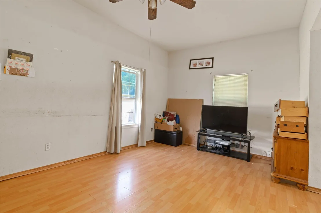 Photo of 5344 Larimore Lane
