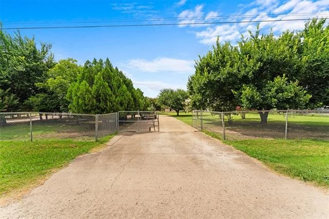 Photo of 9312 County Road 513