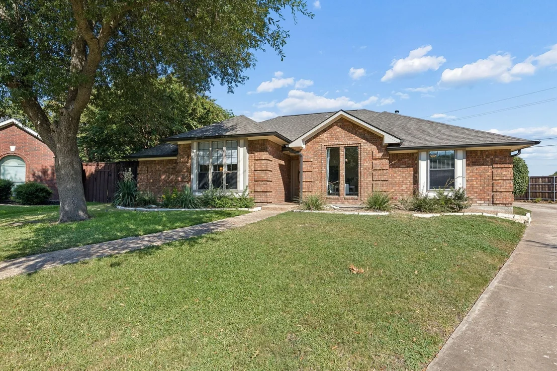 Photo of 1015 Sandy Creek Drive