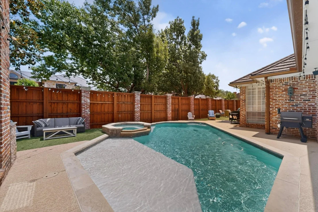 Photo of 5700 Walden Drive