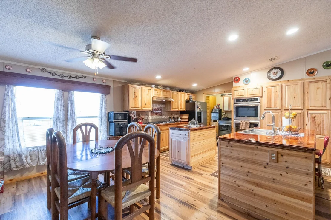 Photo of 7167 Spinks Road