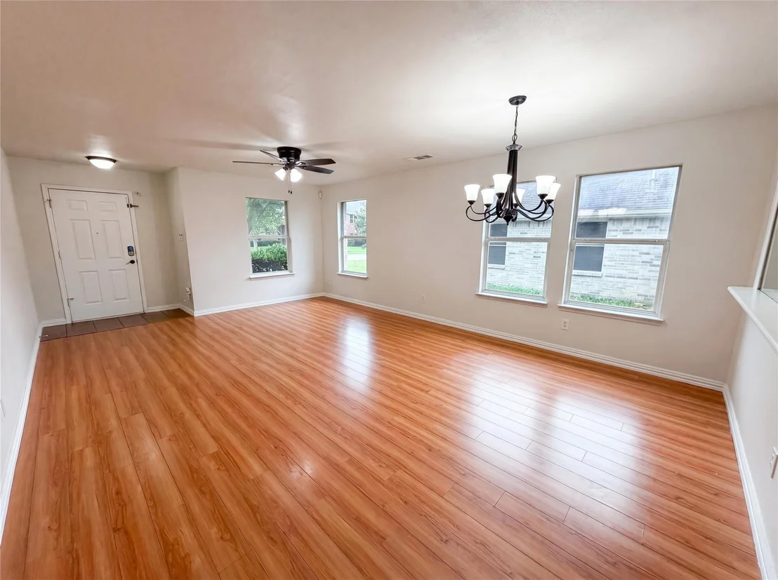 Photo of 111 Forest Park Lane