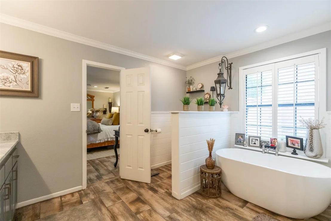 Photo of 23 Lytle Place Drive