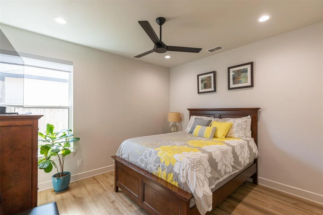 Photo of 5035 Cranbrook Drive