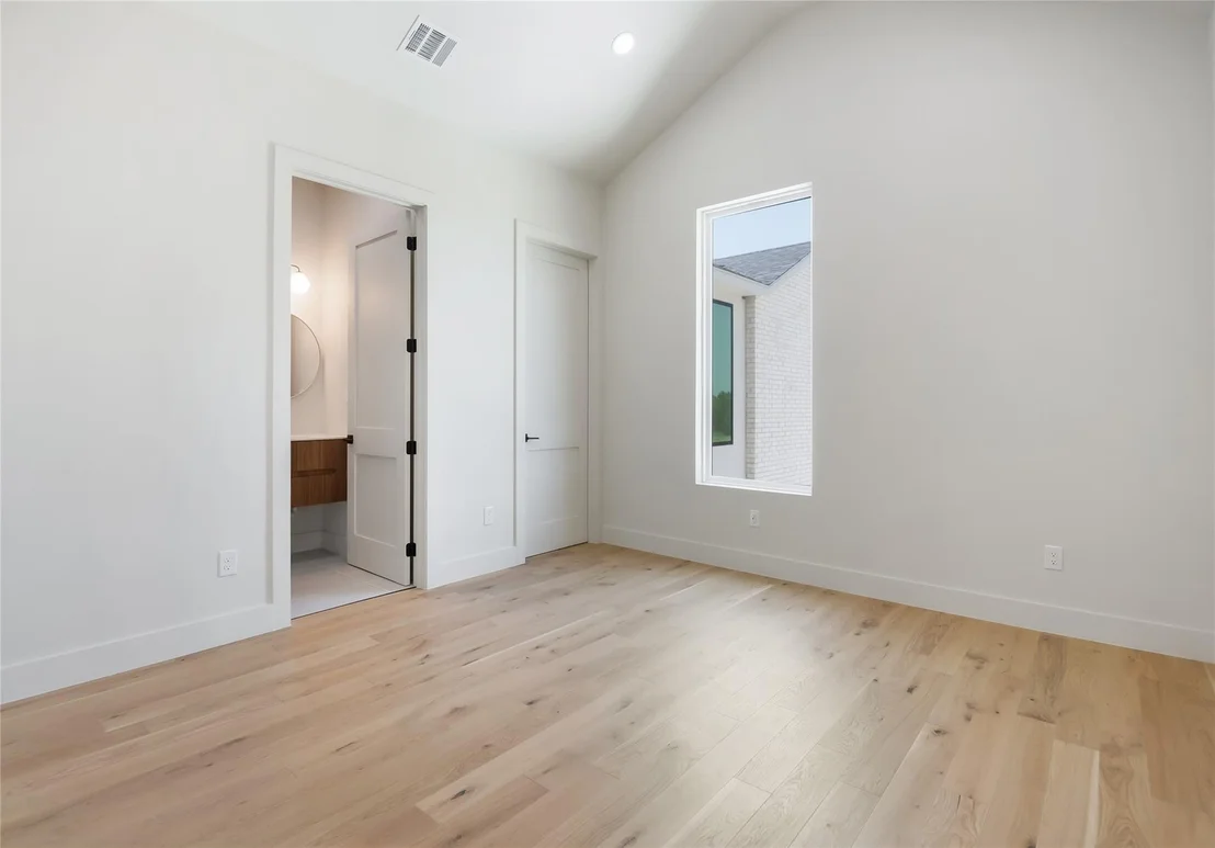 Photo of 349 Valley Trail