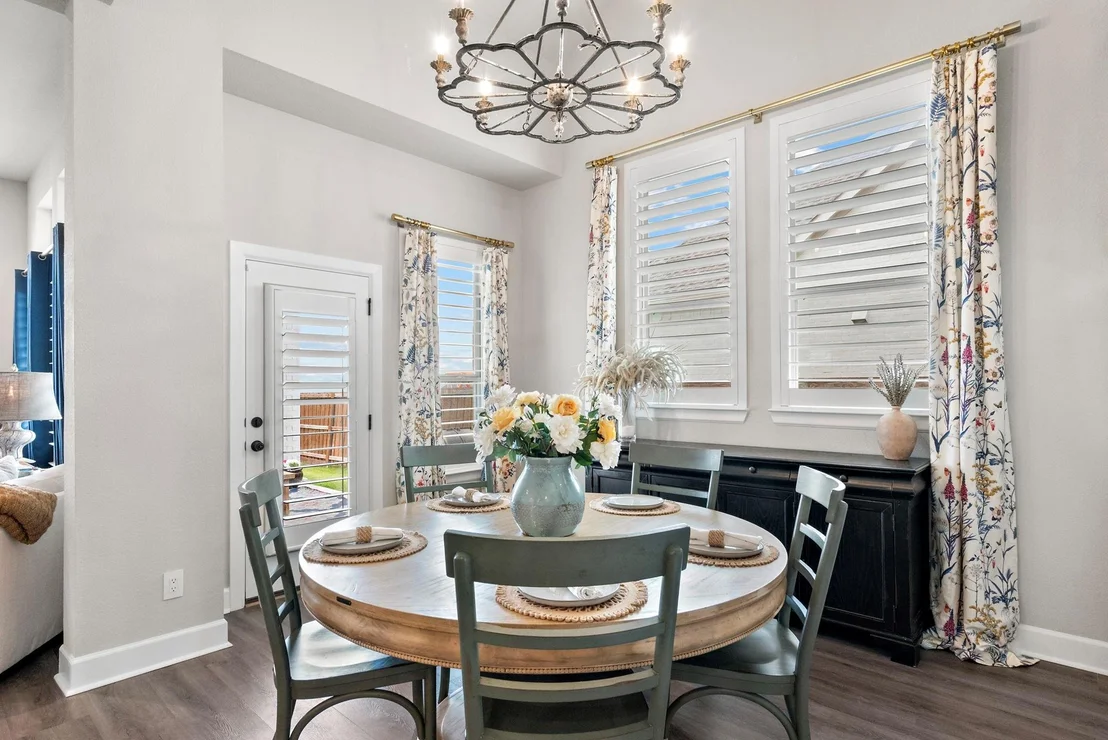 Photo of 2325 Offerande Drive