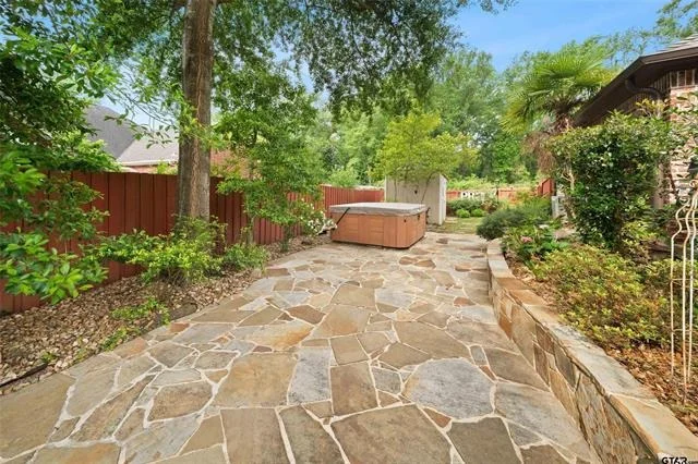 Photo of 614 Tryon Court