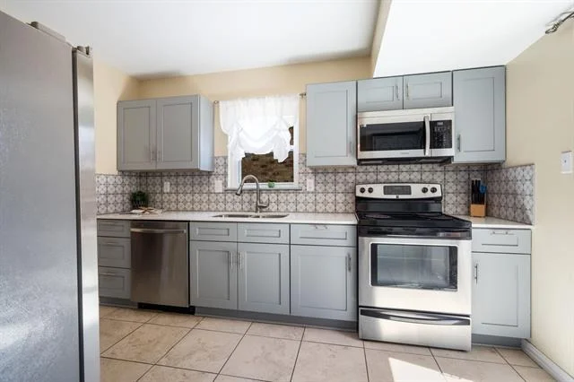 Photo of 2960 Harbinger Lane