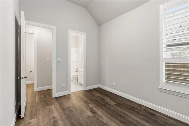 Photo of 1701 Deerwood Lane