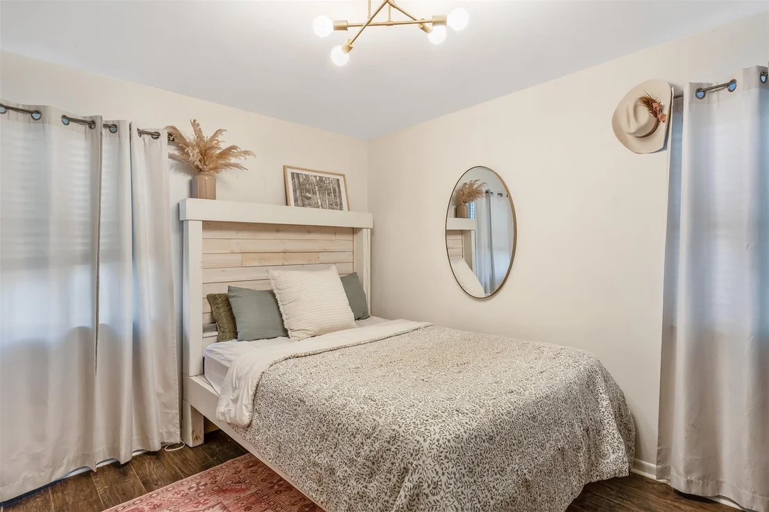 Photo of 3020 Meadowlark