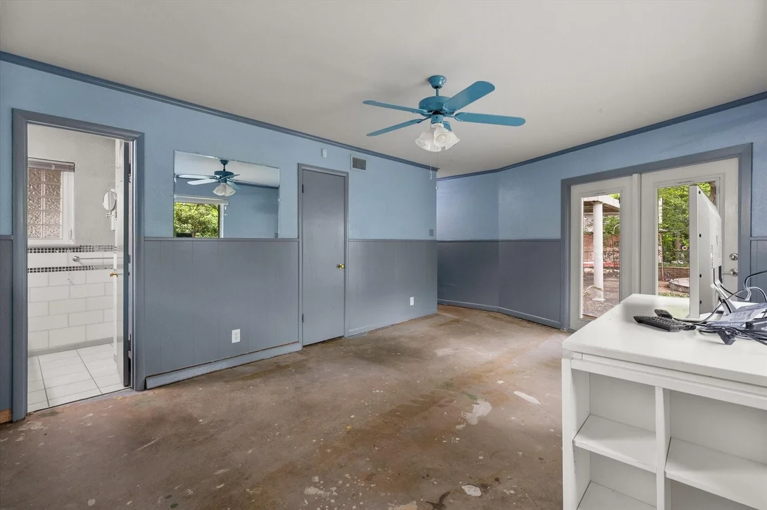 Photo of 1209 W Lilly Lane