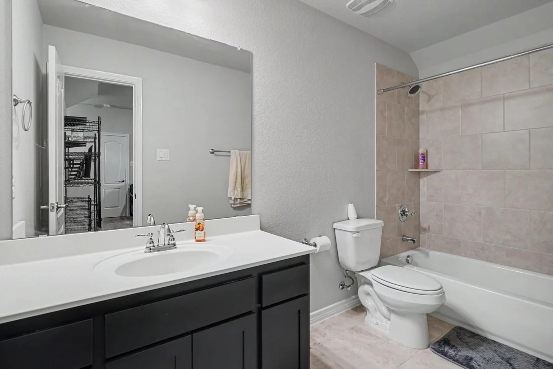 Photo of 646 Harris Ridge Drive