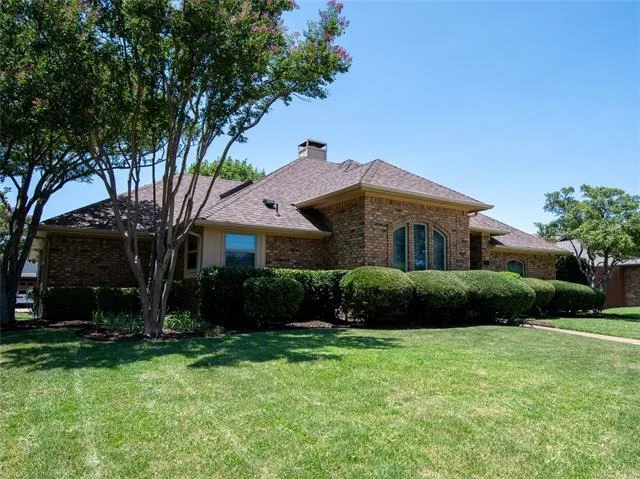 Photo of 903 Meadow Creek Drive