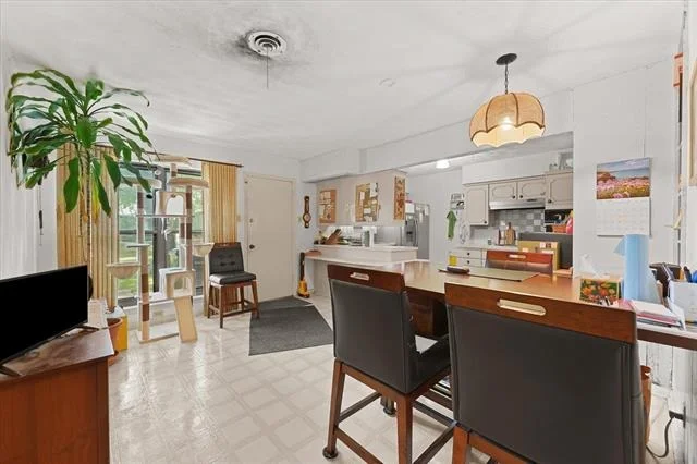 Photo of 2806 Maple Drive