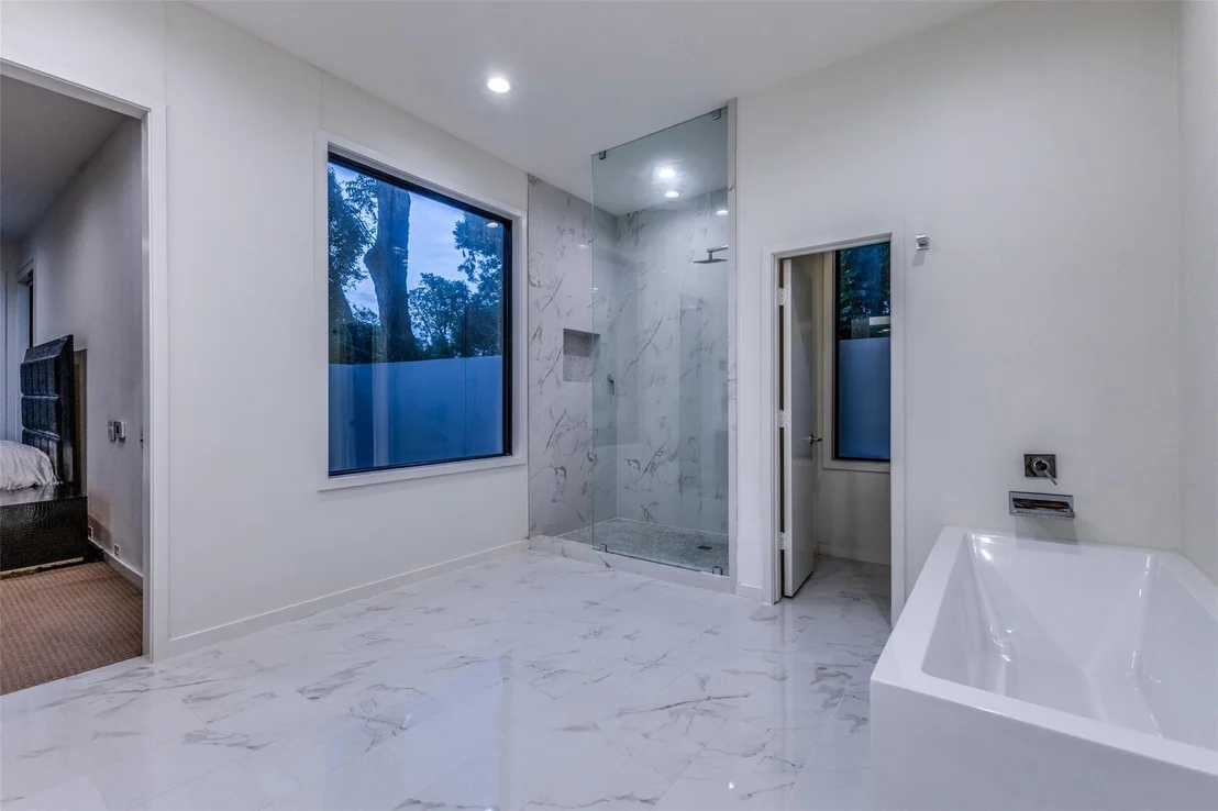 Photo of 6321 Spring Valley Road