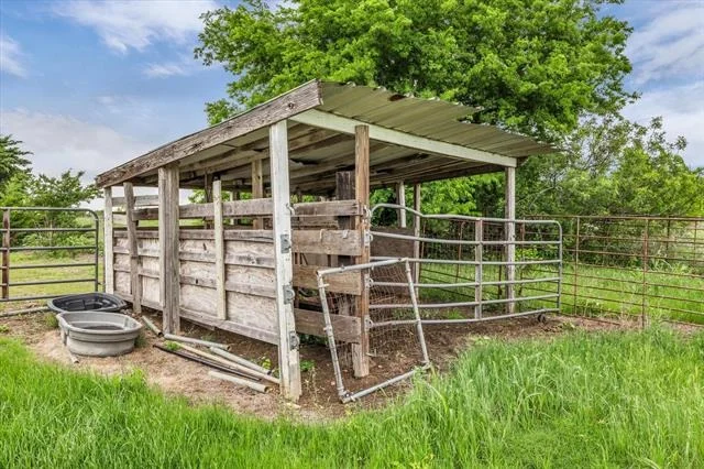 Photo of 12912 Spring Valley Road