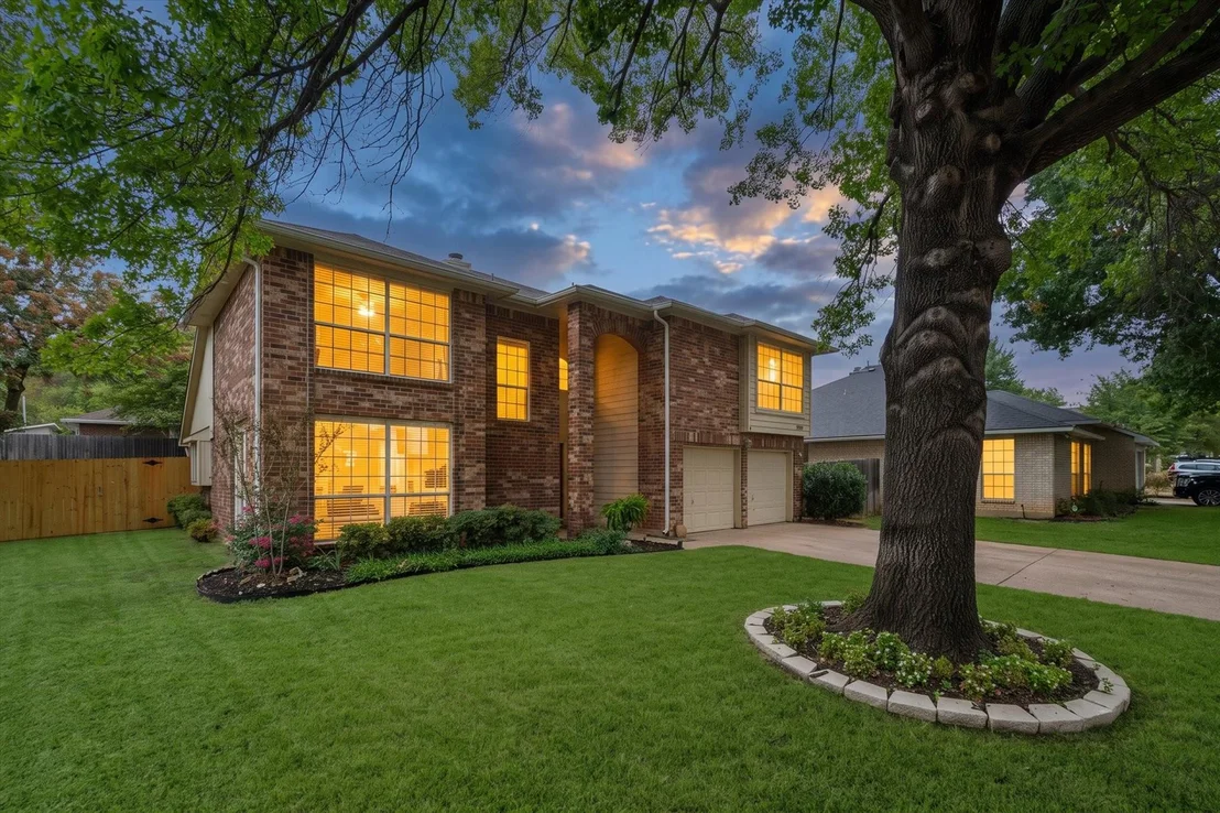 Photo of 7025 Escondido Drive