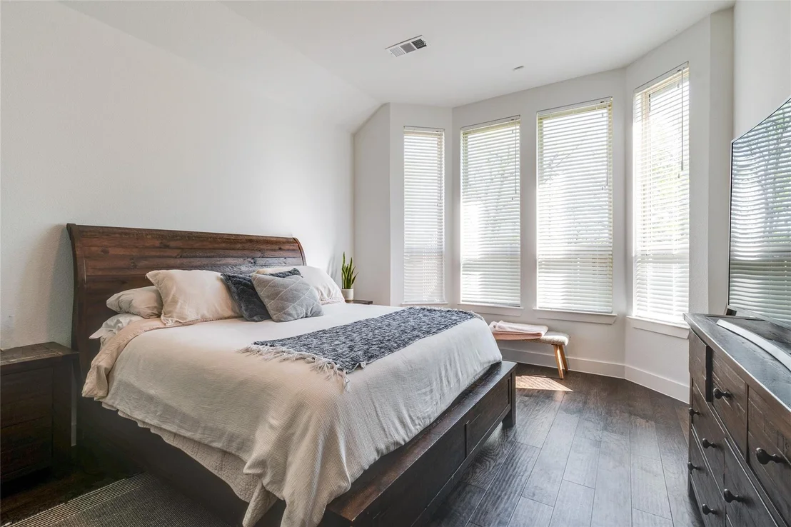 Photo of 704 Wycliffe Drive
