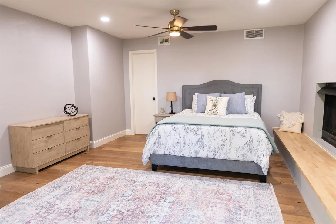 Photo of 605 Private Road 5881