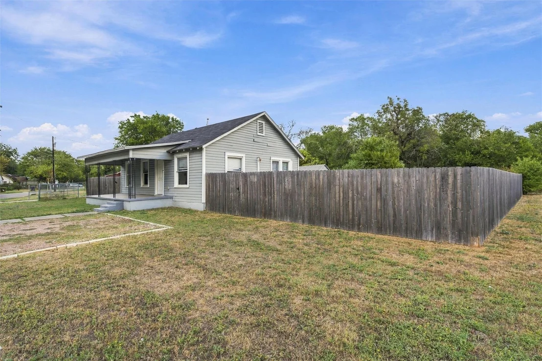 Photo of 1001 Preston Street