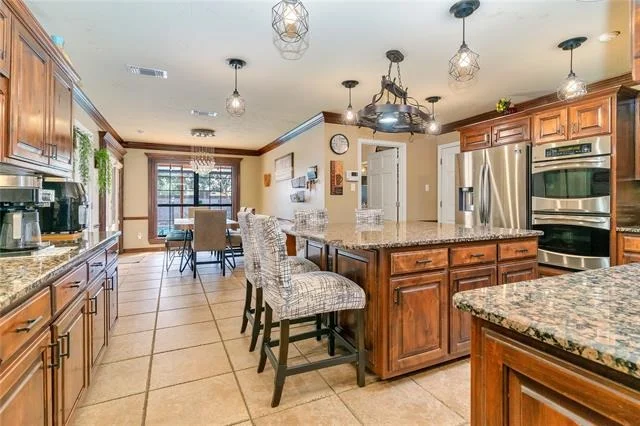 Photo of 1503 W Westhill Drive