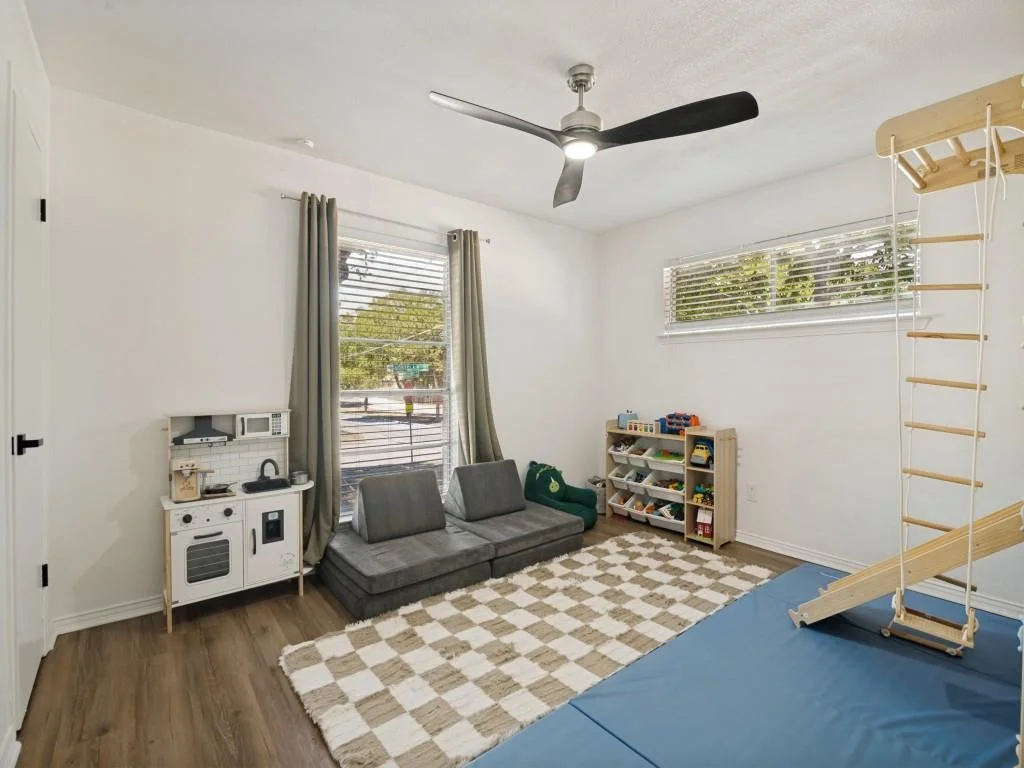 Photo of 2600 Montclair Lane