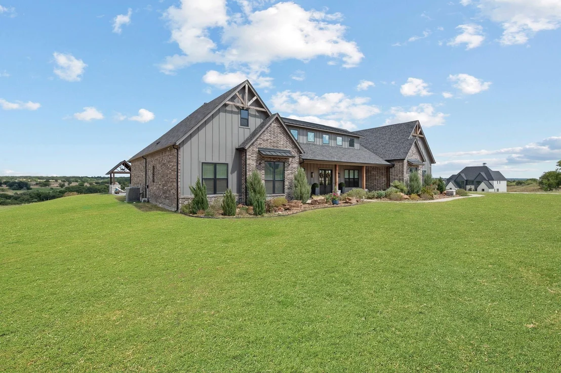 Photo of 210 Wren View