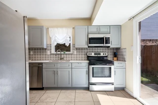 Photo of 2960 Harbinger Lane