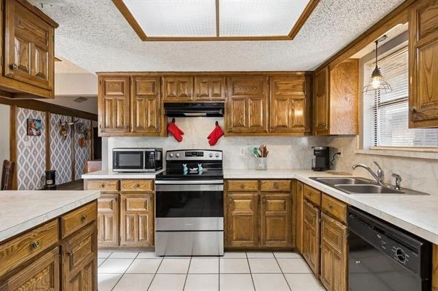 Photo of 301 Southlake Drive