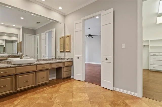 Photo of 4807 Holly Tree Drive