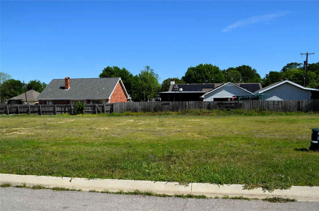 Photo of 304 Preston Road