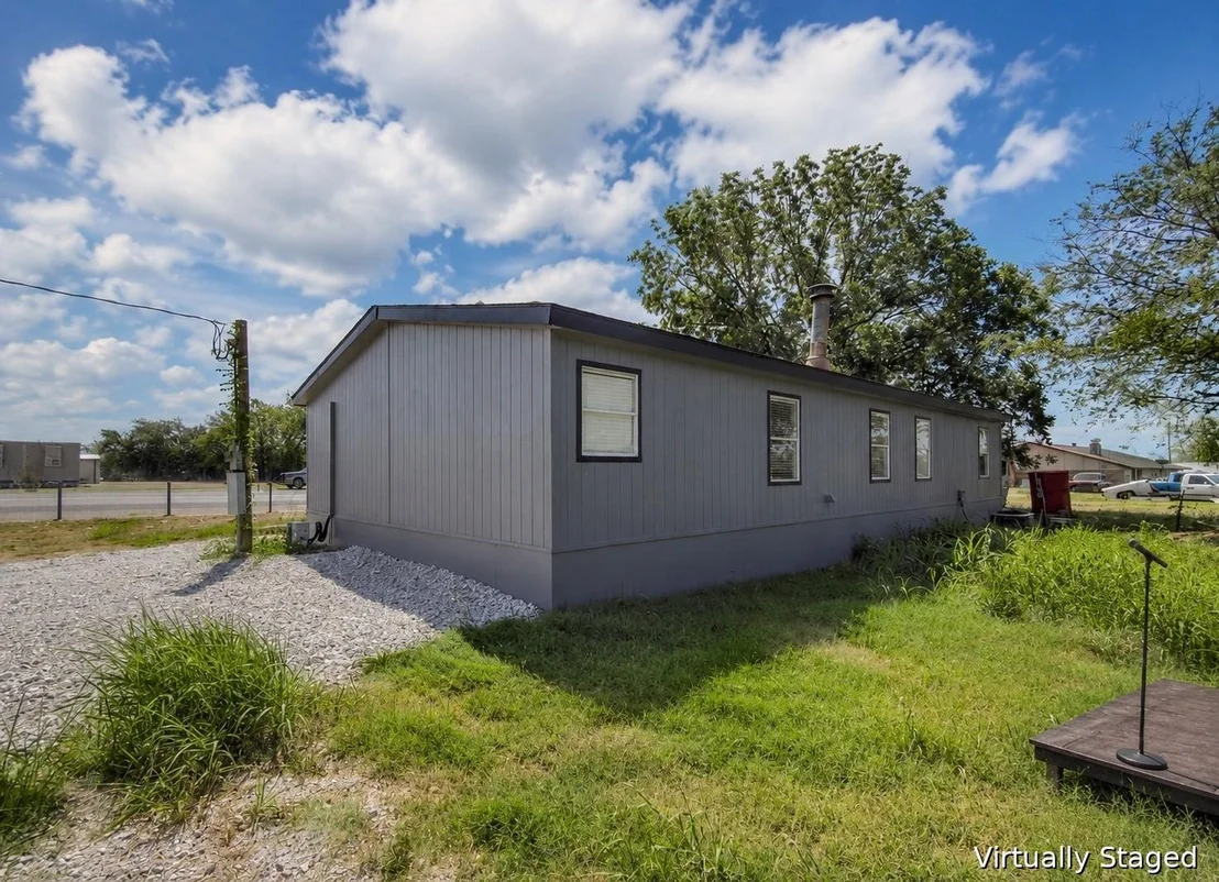 Photo of 18327 Gholson Road