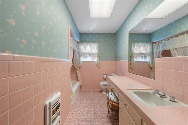 Photo of 4825 Hillcrest Drive