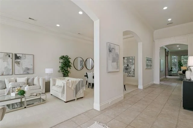 Photo of 5864 Arrowhead Drive