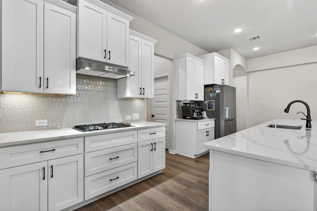 Photo of 1121 Alaska Drive