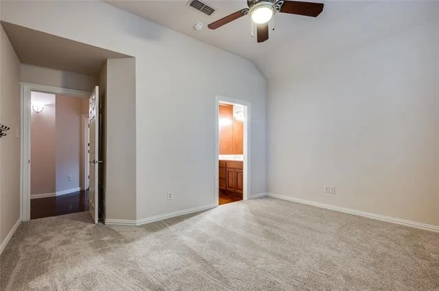 Photo of 4401 Oak Shores Circle